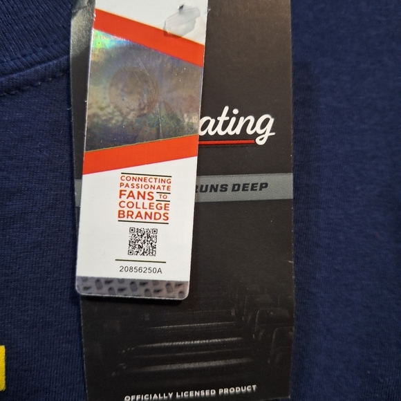 A Captivating West Virginia Mountaineers long sleeve t-shirt in a large. NWT - Picture 2 of 7